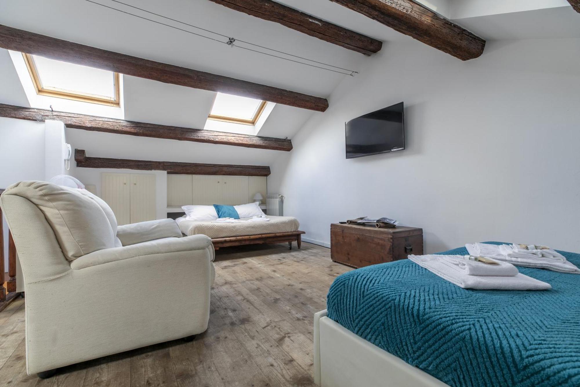 Nice Lovely Attic For 4 Person With Wifi - A/C Wenecja Zewnętrze zdjęcie