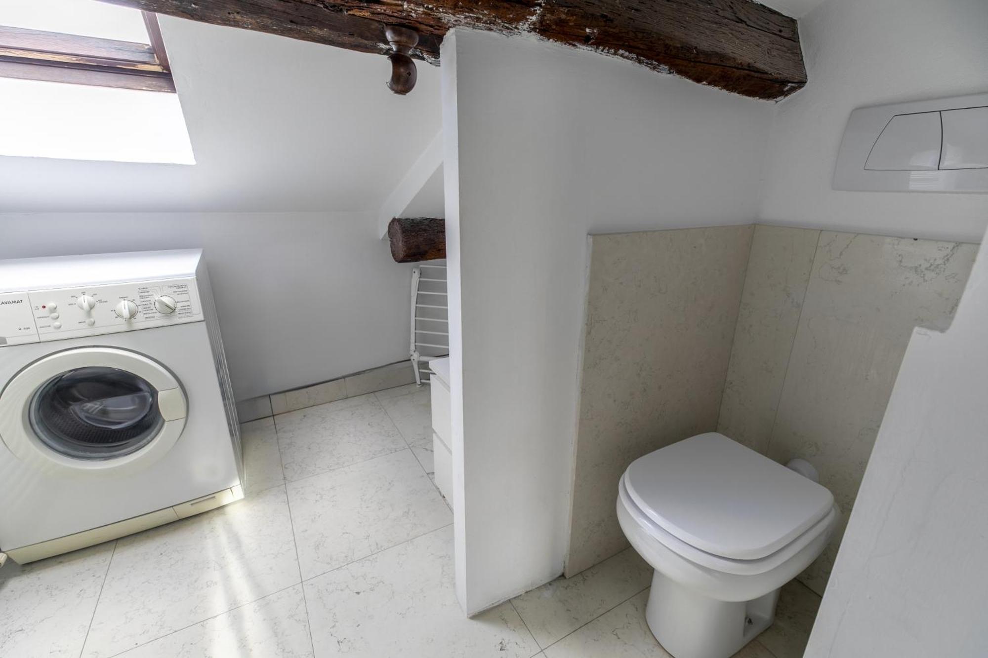 Nice Lovely Attic For 4 Person With Wifi - A/C Wenecja Zewnętrze zdjęcie